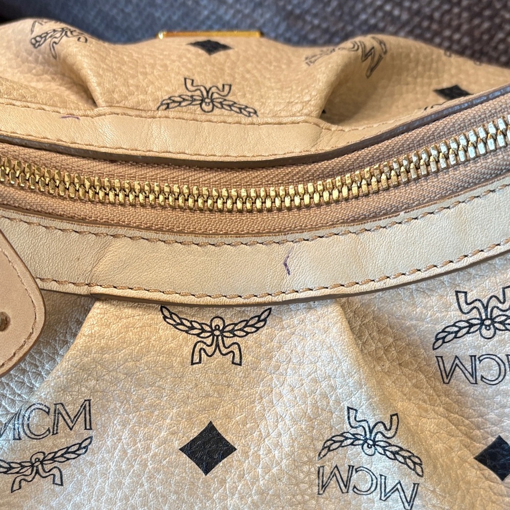 MCM Visetos Cream Shoulder,Hobo  Bag -Authenticated - Picture 9 of 13